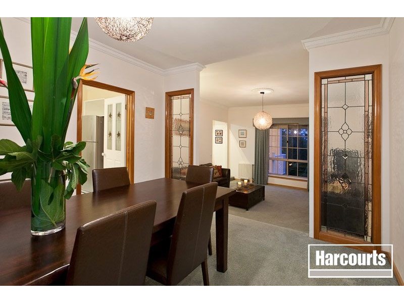 22 Rheanva Street, Berwick VIC 3806