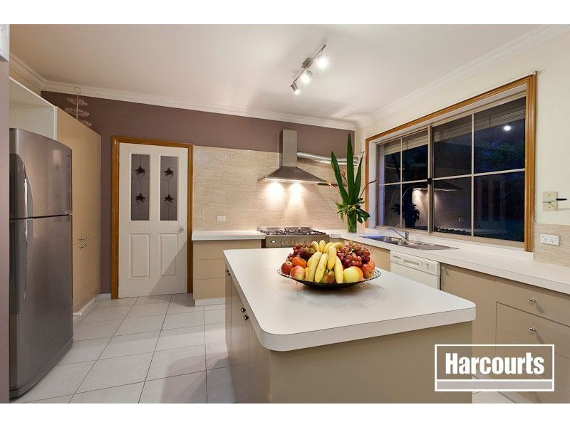 22 Rheanva Street, Berwick VIC 3806