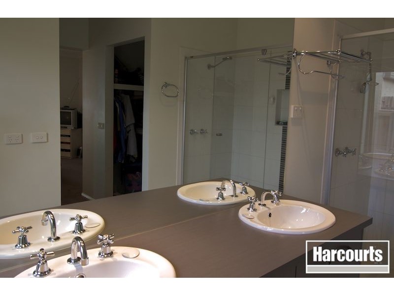 25 Inkerman Street, Berwick VIC 3806