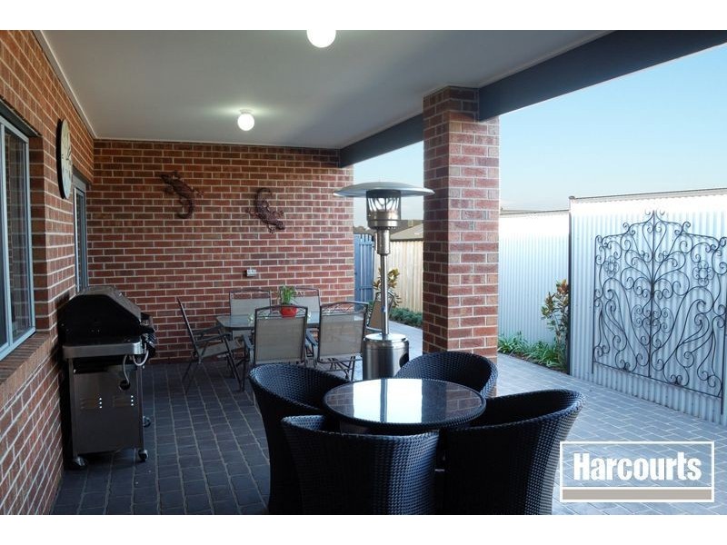 5 Nature Avenue, Officer VIC 3809