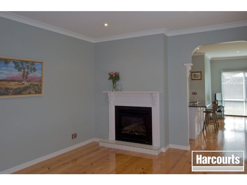 10 Hammerwood Green, Beaconsfield VIC 3807