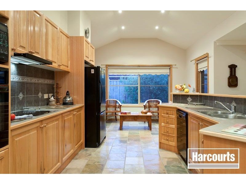 19 Ganaway Drive, Berwick VIC 3806