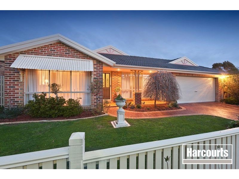 21 Parkwood Avenue, Narre Warren South VIC 3805