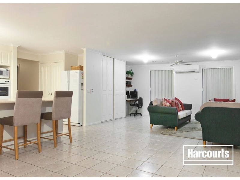 21 Parkwood Avenue, Narre Warren South VIC 3805