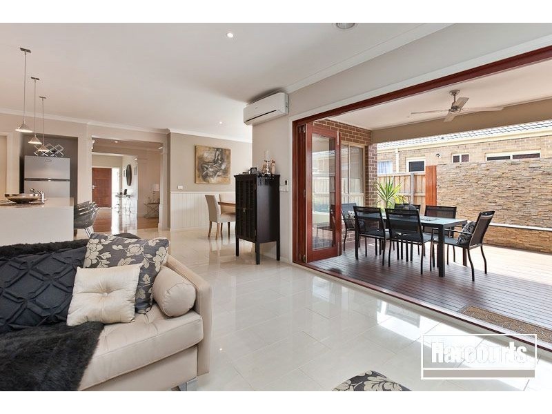 14 Saul Avenue, Berwick VIC 3806