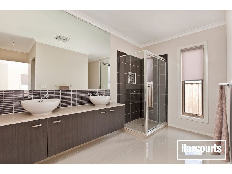 14 Saul Avenue, Berwick VIC 3806