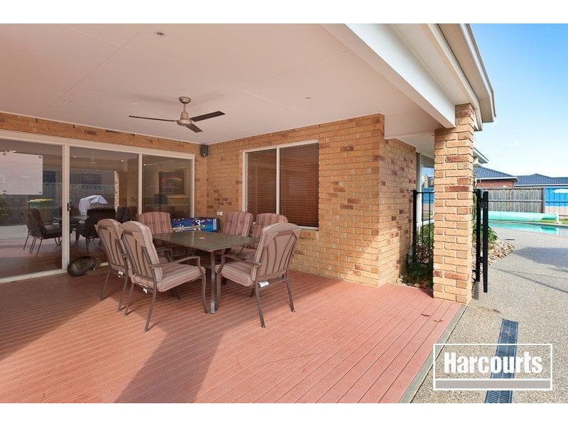 49 Livingstone Boulevard, Pakenham VIC 3810