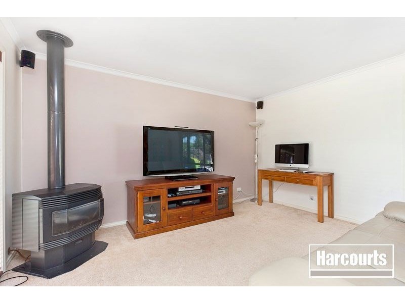 6 Hampton Court, Beaconsfield VIC 3807