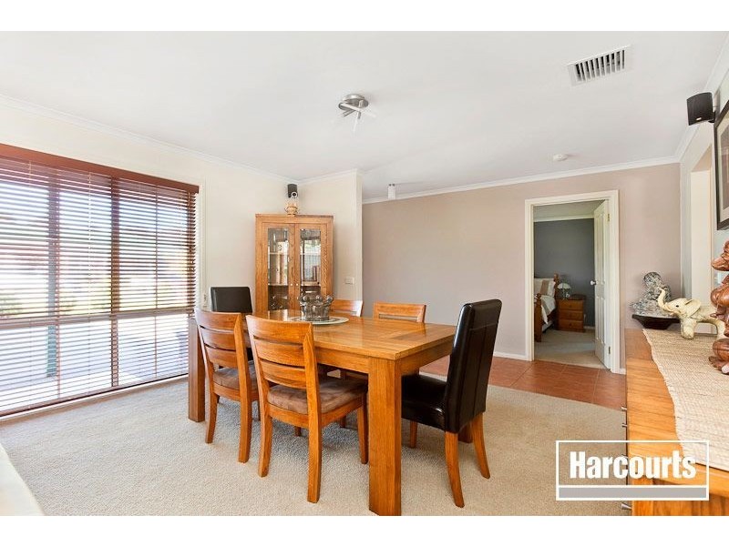 6 Hampton Court, Beaconsfield VIC 3807
