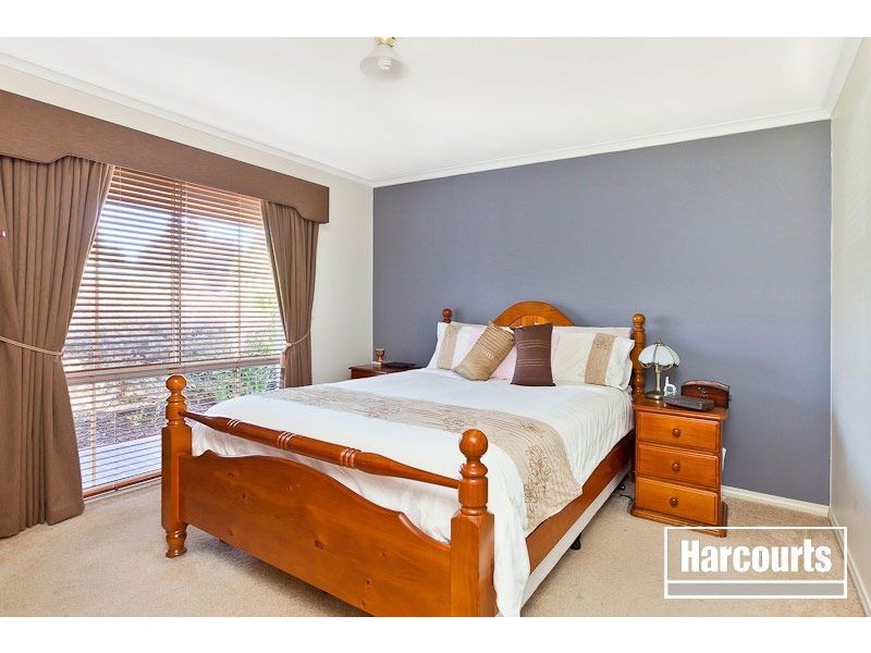 6 Hampton Court, Beaconsfield VIC 3807