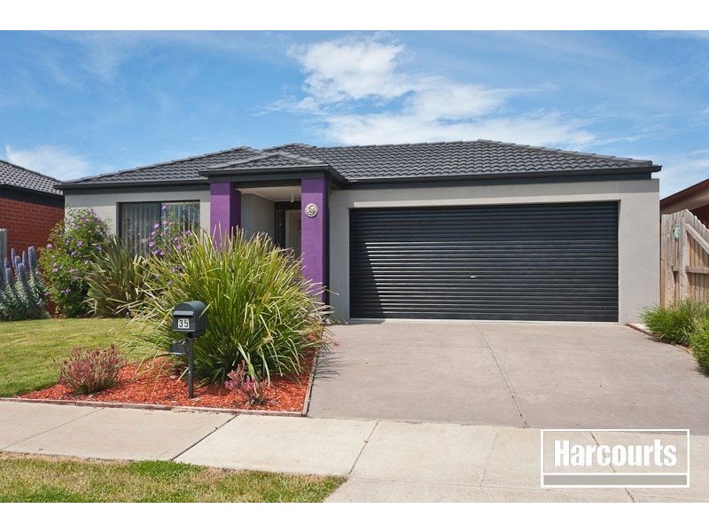 35 Ebony Street, Cranbourne VIC 3977
