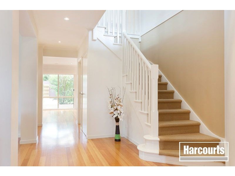 9 Rosemary Court, Berwick VIC 3806