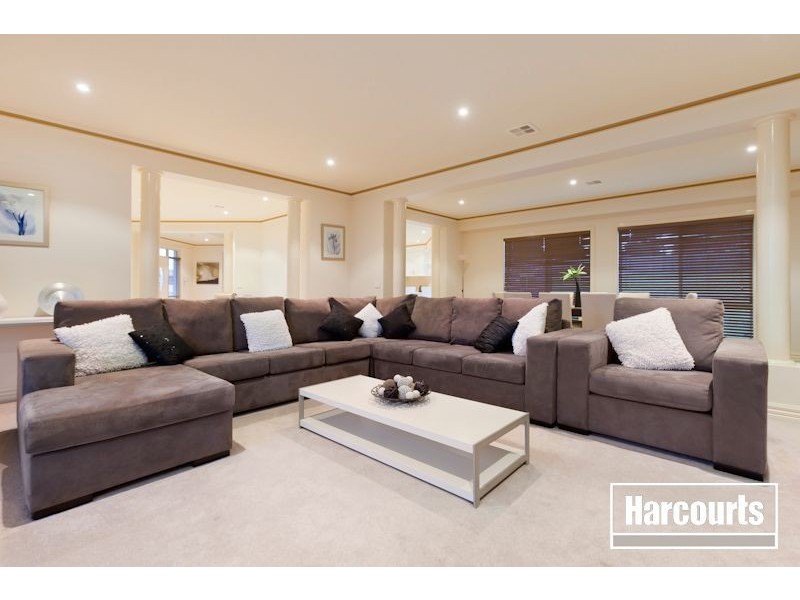 10 High Vista Court, Narre Warren North VIC 3804