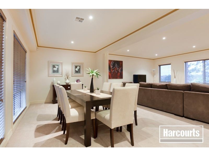 10 High Vista Court, Narre Warren North VIC 3804