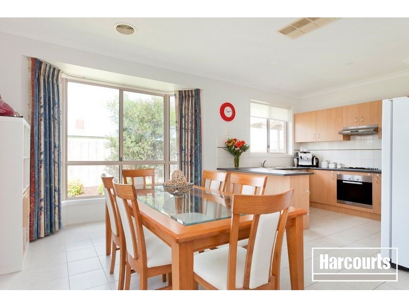 2/310 Centre Road, Narre Warren South VIC 3805