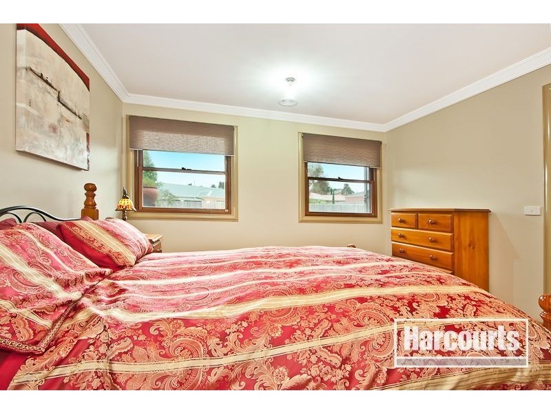 37 Sallybrook Circuit, Narre Warren VIC 3805
