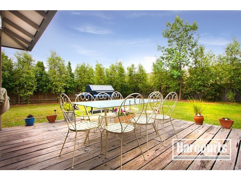 37 Sallybrook Circuit, Narre Warren VIC 3805