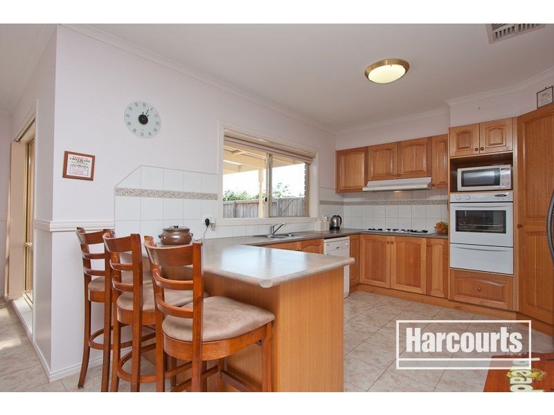 15 Chatsworth Court, Beaconsfield VIC 3807