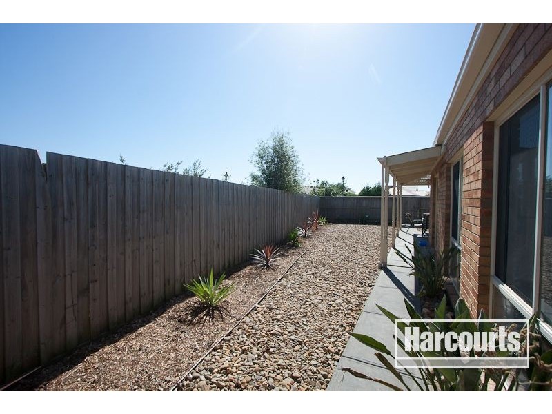 15 Chatsworth Court, Beaconsfield VIC 3807