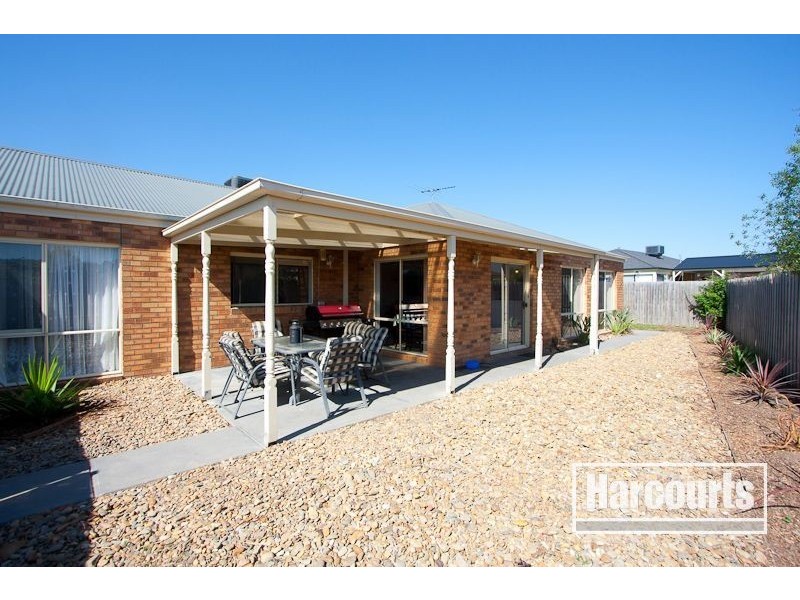 15 Chatsworth Court, Beaconsfield VIC 3807