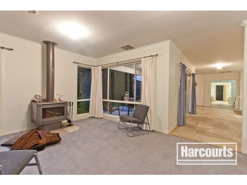 46 Sanctuary Way, Beaconsfield VIC 3807