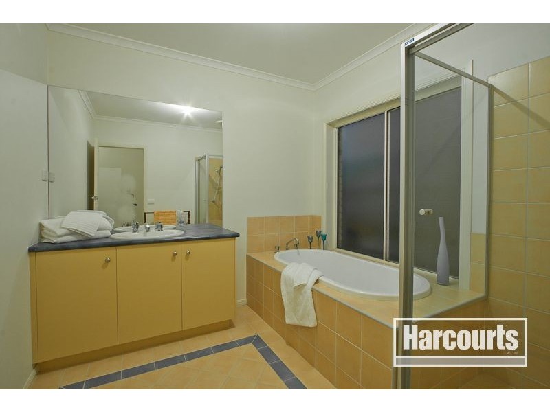 46 Sanctuary Way, Beaconsfield VIC 3807