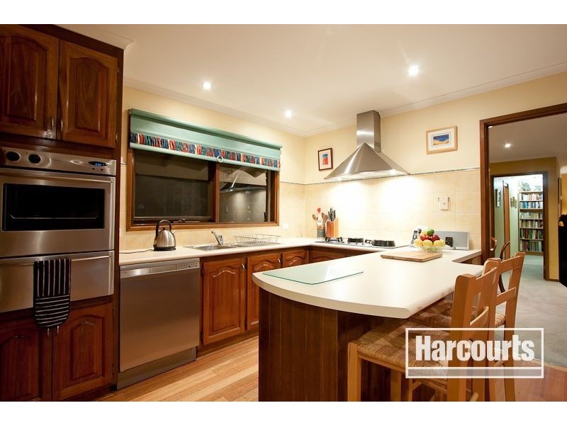 6 Knapton Avenue, Beaconsfield Upper VIC 3808
