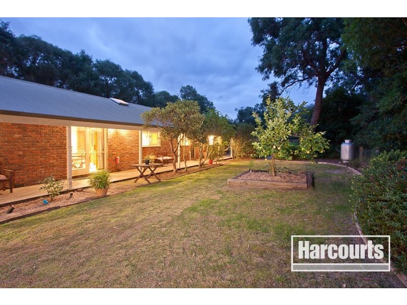 6 Knapton Avenue, Beaconsfield Upper VIC 3808