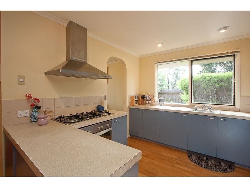 15 Van Court, Narre Warren VIC 3805