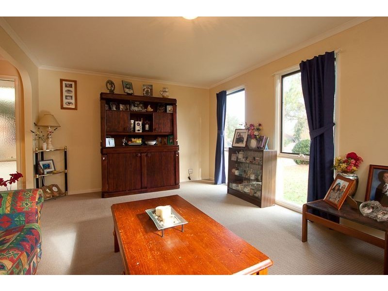 15 Van Court, Narre Warren VIC 3805