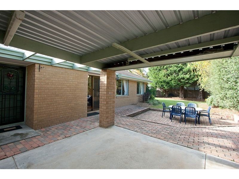 15 Van Court, Narre Warren VIC 3805