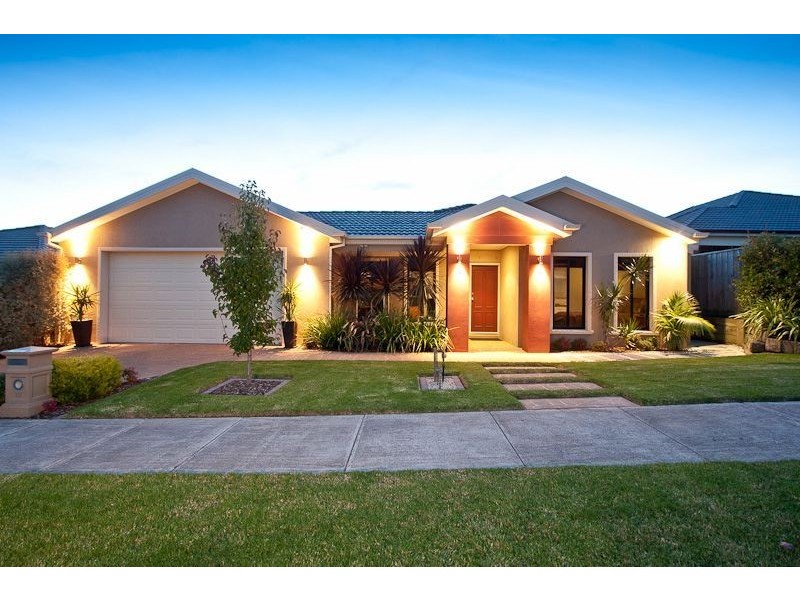 13 Viewpoint Place, Berwick VIC 3806