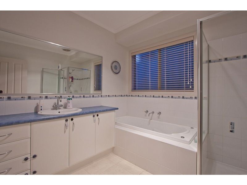 13 Viewpoint Place, Berwick VIC 3806