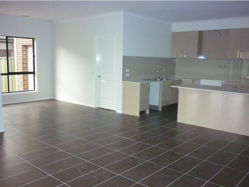 22 Edmund Street, Pakenham VIC 3810