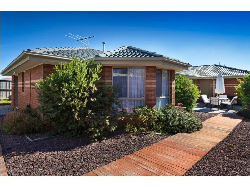 7 Tyrone Avenue, Pakenham VIC 3810