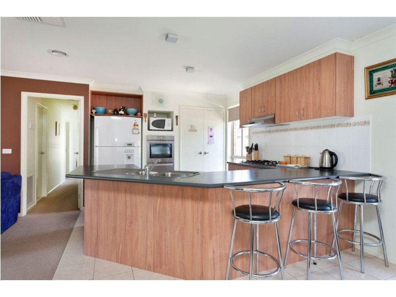 7 Tyrone Avenue, Pakenham VIC 3810