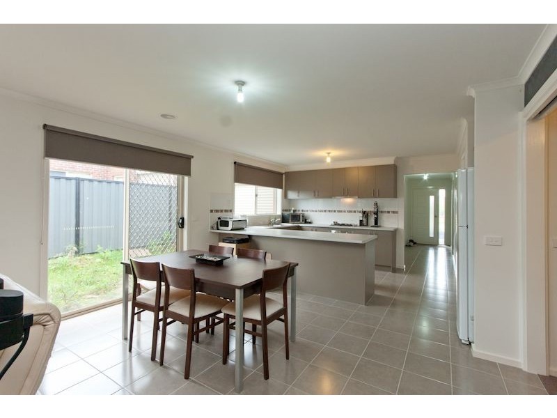 106 Windermere Boulevard, Pakenham VIC 3810