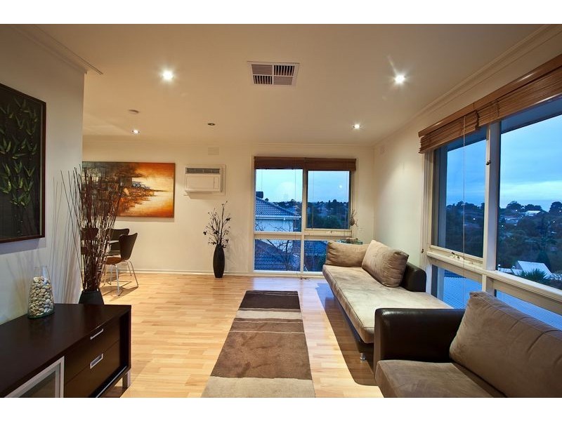 2 Oxley Way, Endeavour Hills VIC 3802