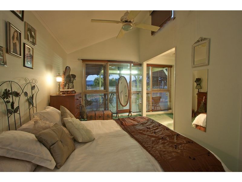 12 Earlston Square, Berwick VIC 3806