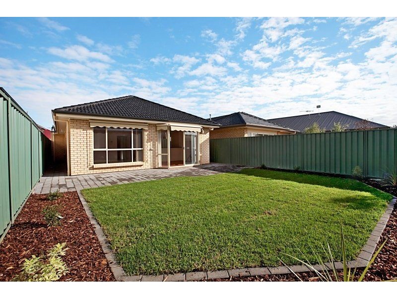 12 Lorentz Court, Mawson Lakes SA 5095