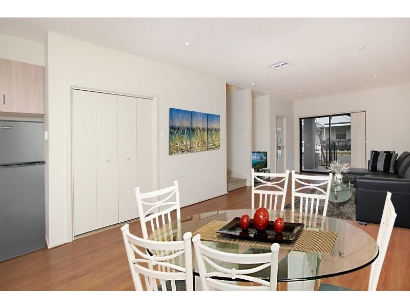 1/8-11 Silverbirch Place, Mawson Lakes SA 5095