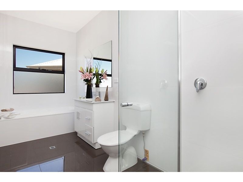 11 Palani Court, Mawson Lakes SA 5095