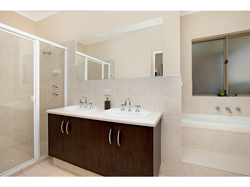 36 Waterside Drive, Burton SA 5110