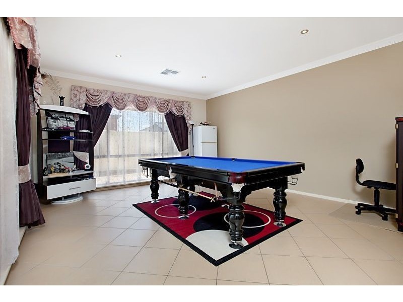 36 Waterside Drive, Burton SA 5110