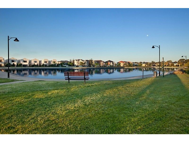 6 Teal Court, Mawson Lakes SA 5095