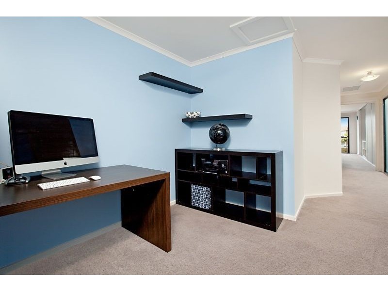 4/11-13 Prion Circuit, Mawson Lakes SA 5095