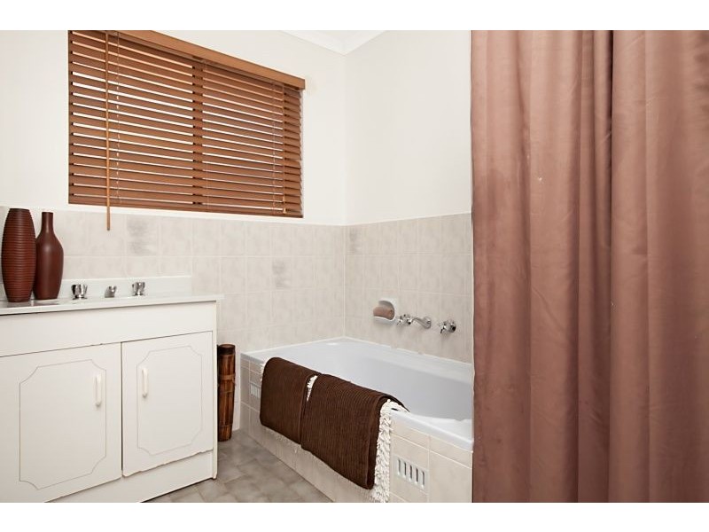 12 Turtur Drive, Paralowie SA 5108