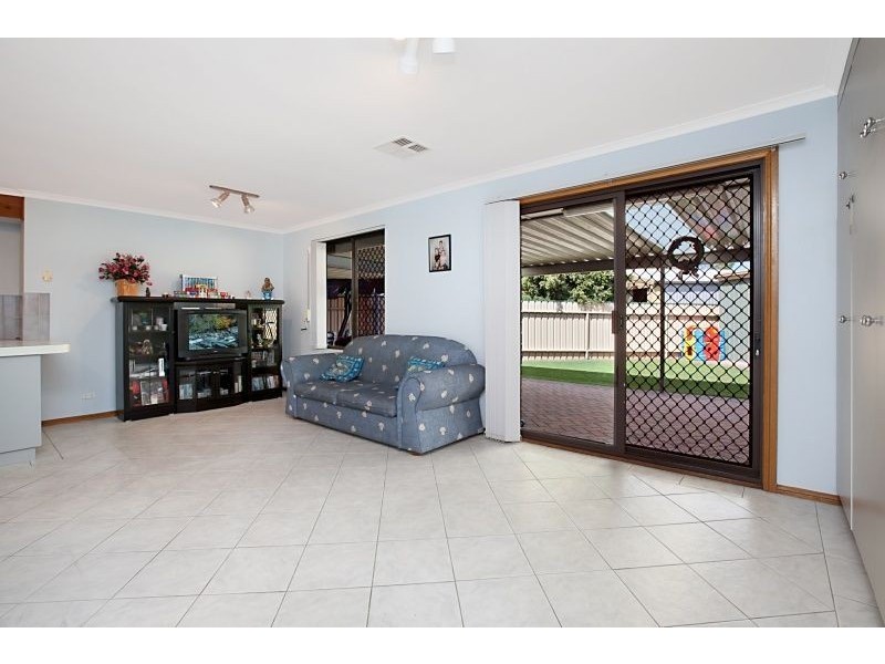 11 Pearson Street, Parafield Gardens SA 5107