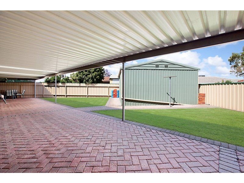 11 Pearson Street, Parafield Gardens SA 5107