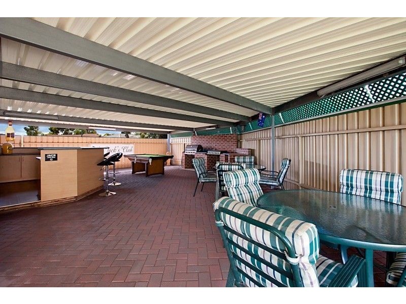 11 Pearson Street, Parafield Gardens SA 5107